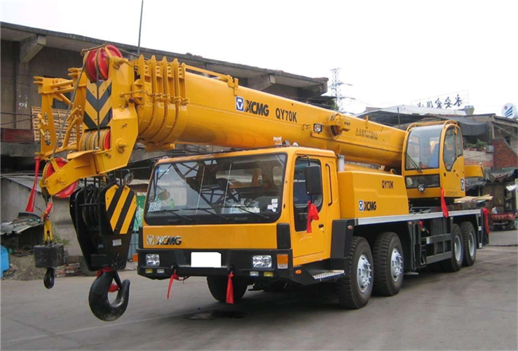 九龙坡区吊车出租选择重点